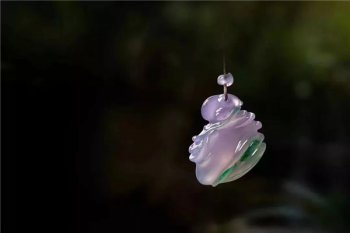 最贵的手镯100亿 世界上最贵的翡翠是什么