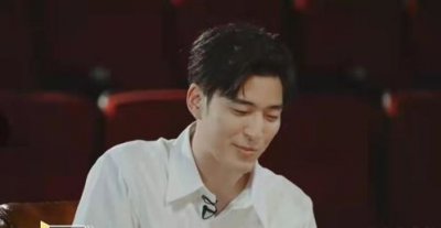 李铢衔有女朋友嘛 他早就说了有女朋友