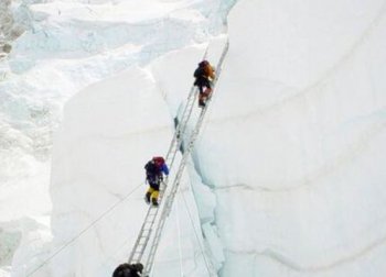 ����ϵ������¼� ��ɽ����������͹��������