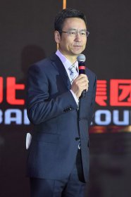 白岩松为什么被央视解雇了 一个关于主持人的谣言