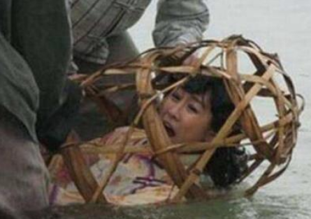 水刑是什么刑法 水刑刑具用法