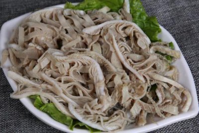 毛肚是什么动物身上的 牛身上的瘤胃部分