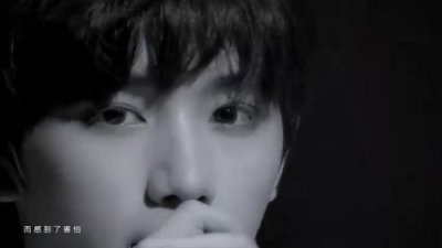 ����һ��ﳤ�󱳺�Ĺ��� ����һ��ﳤ��˭�ĸ�