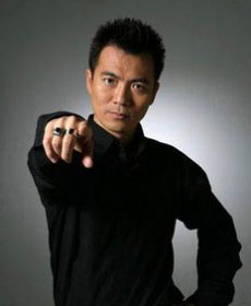 黄健翔为什么被央视解雇 肯定和世界杯上的激情解说有关系