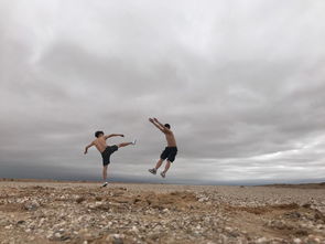 ���������޹��˵�ǰһ����ʲô Ȱ������һ����