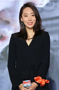 喜剧之王女主角是谁 鄂靖文个人信息资料