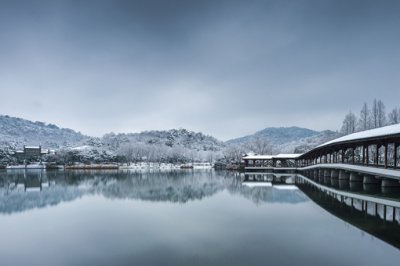 描写雪景的古诗词集合 描写雪的诗40首