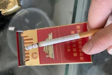 中华细支多少钱一包 细支中华香烟有两种