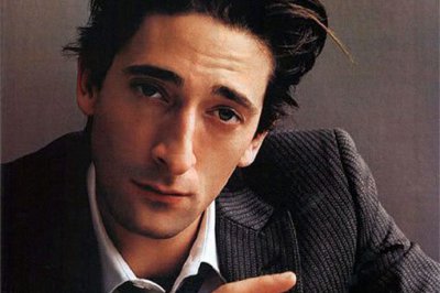 ��������Ա�����ﰲ�����͵���˭ ���ݾ���Ƭ��ɽ��֮����