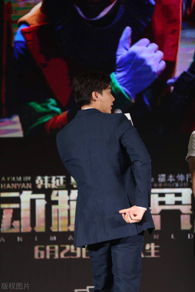 李易峰嫖娼事件 谈恋爱是件麻烦的事情
