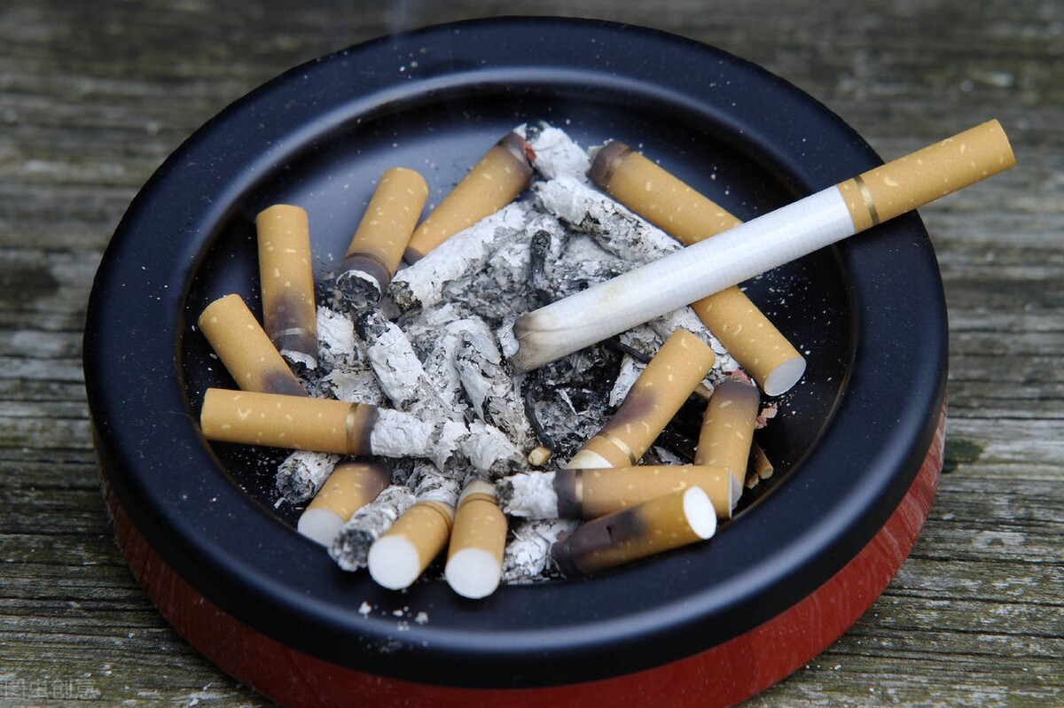 �̻Ҹ�����Զ���ˮɶ��˼ �����񡰴��ڡ����ҵľ���