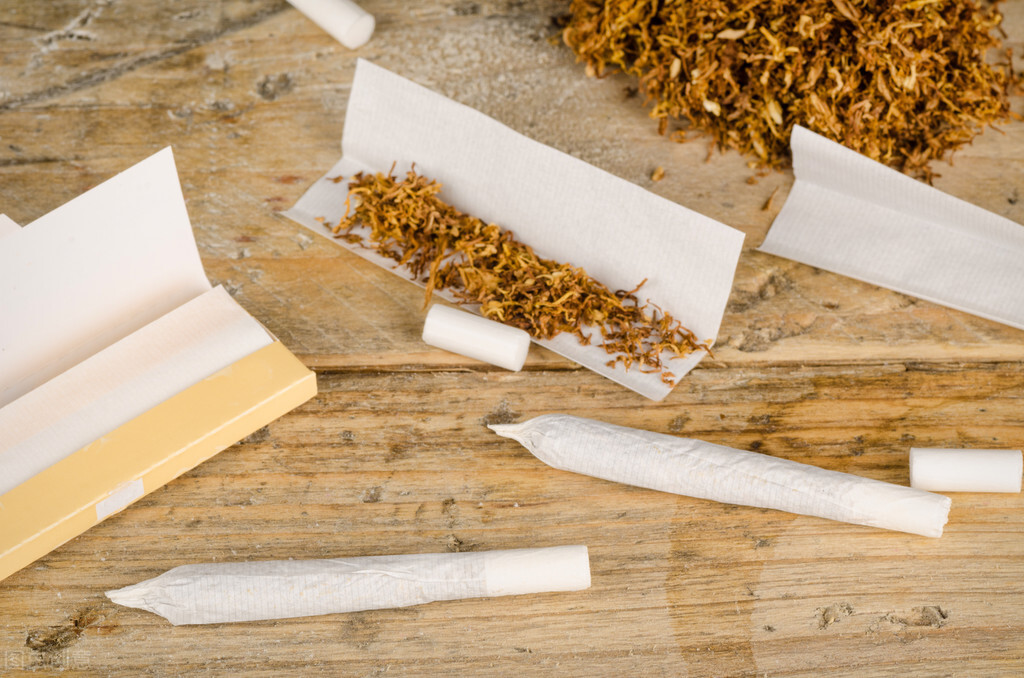 �̻Ҹ�����Զ���ˮɶ��˼ �����񡰴��ڡ����ҵľ���