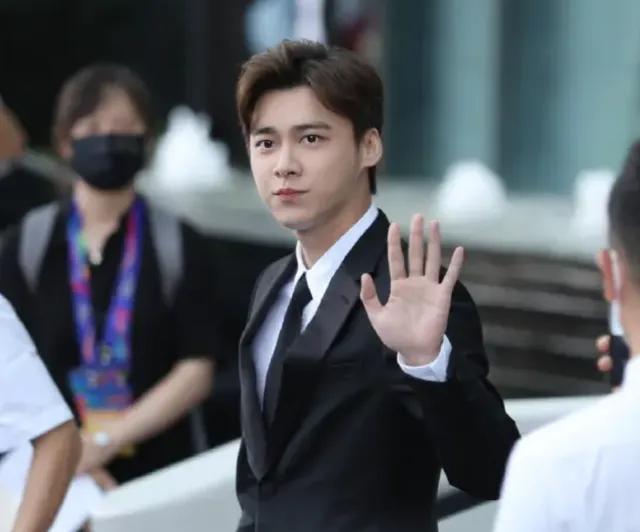 李易峰为什么塌房 结果影响肯定是多方面的