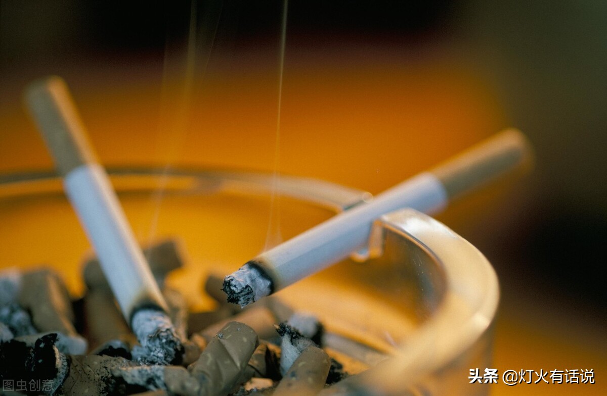 结婚的男人烟灰缸里为什么不能倒水 暗含了两层含义