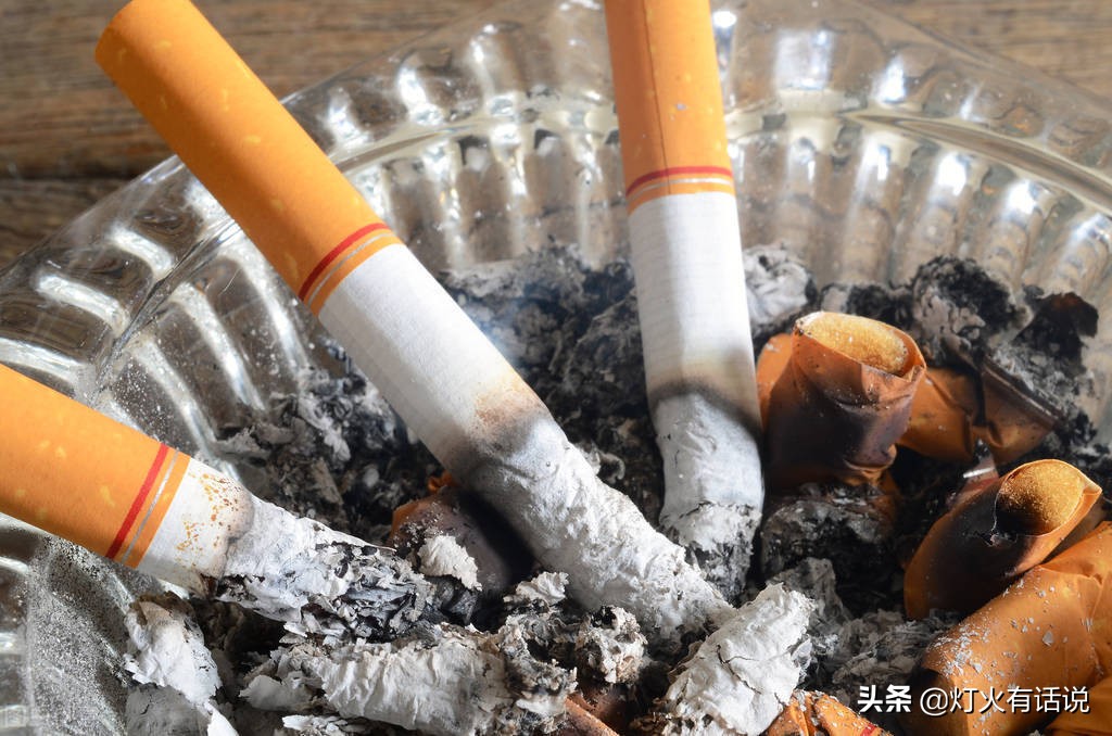 结婚的男人烟灰缸里为什么不能倒水 暗含了两层含义