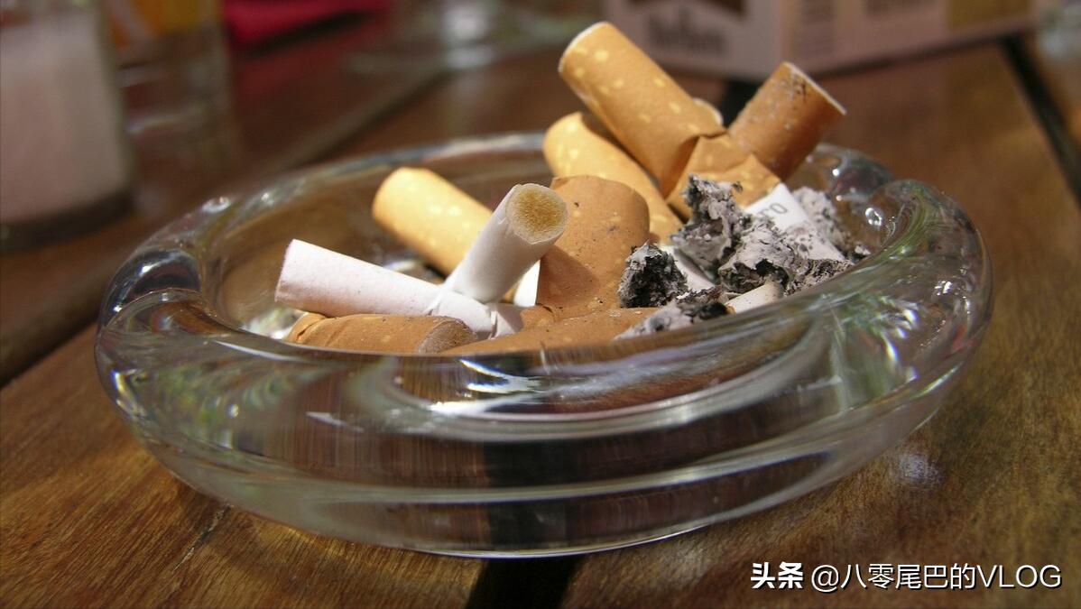 烟灰缸里为什么不能倒水你结婚了吗 没有一个统一的答案