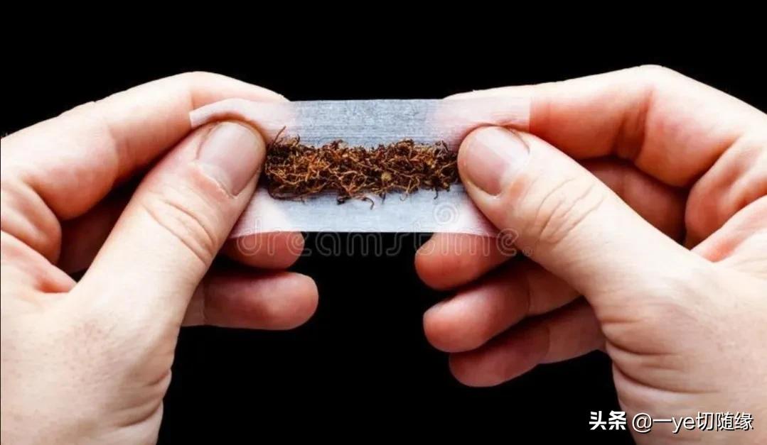 为什么烟灰缸里永远别放水 领导让我去隔壁办公室拿个烟灰缸