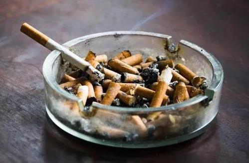 �����̻Ҹ���Ϊʲô���ܵ�ˮ �⵽����ʲô��˼��