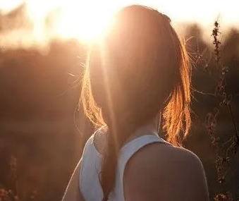 ʮ������˭��ѧ��Ů�� �࿴�����ƾ��ܱܿ�һЩ�鷳