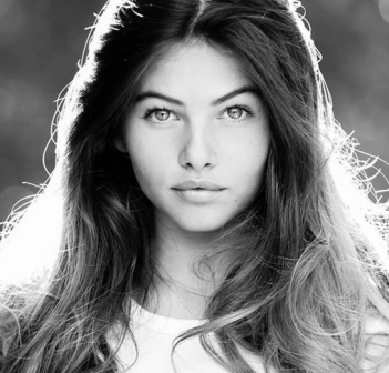 ������������Ů�� ������Ů�����Ǹ��и�����ɫ