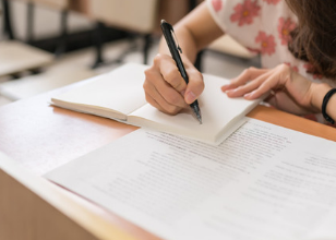 ר�˳ɼ��ȼ����� �������ݺ�����Щ