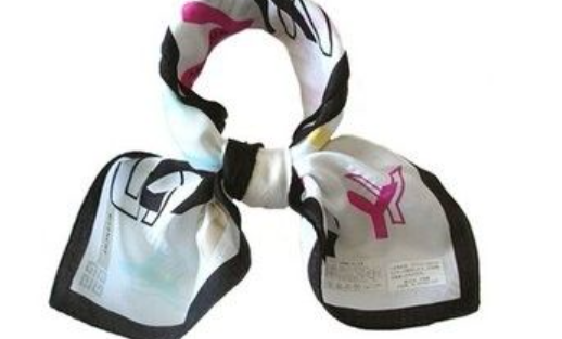 纱巾的花样系法 介绍一下纱巾的各种系法技巧