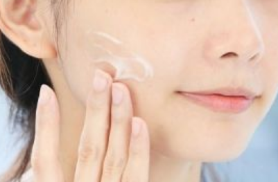保湿乳霜的正确使用步骤 关于面霜的四个常识