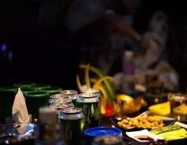 �Ϸ�ktv�㳪Ů�۸�� Ktv�㳪һ��200-500Ԫ