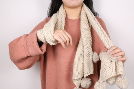 怎样系围巾才时尚又好看呢 围巾有几种系法图解大全