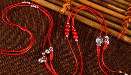 本命年带什么好 传统红色饰物