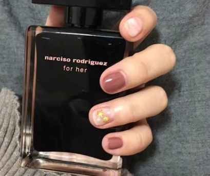 ��Ů������ �ʺ��ֶ��ֵ�����ͼƬ