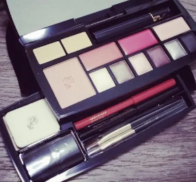 兰蔻绝对完美彩妆盒