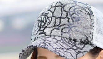 Ůʿñ�ӵ����� ���������е�ñ�ӿ�ʽŮʿ