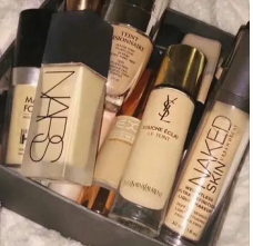 紫色粉底液适合什么肤色 适合偏黄的皮肤