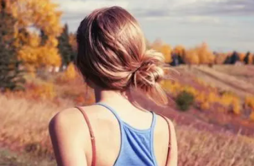 情感上不要依附于任何人 女人简单气质的一句话