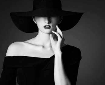 ����Ů�����������ʵľ��� ������������������������ӵ�����