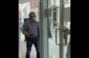 �������������ƻ��˱�һȭ�̵�