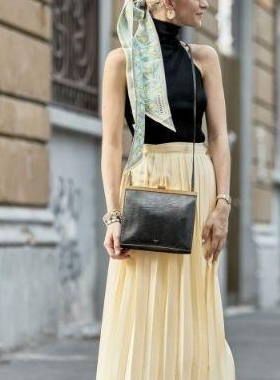 丝巾搭配的重要性 学会这些丝巾搭法