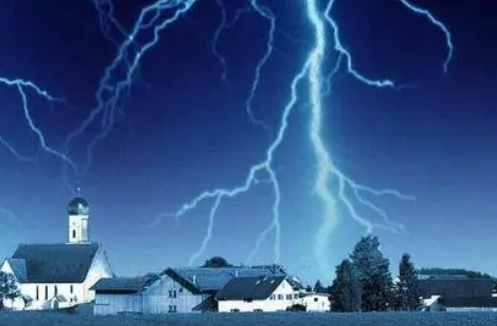 梦见被雷劈死什么意思 他的事业将会成功