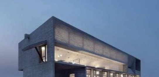 ��������¶���ͼ��� ����ͼ��ݵĽ���ʦ�Ƕ���