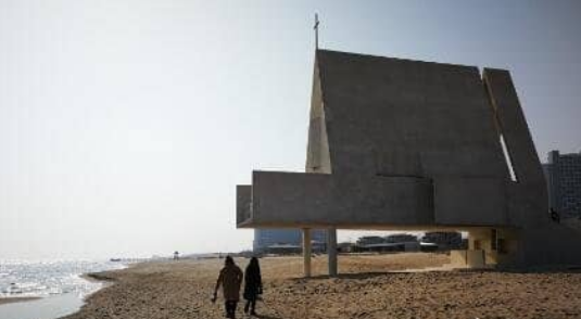 ��������¶���ͼ��� ����ͼ��ݵĽ���ʦ�Ƕ���