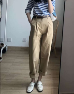 卡其色裤子搭配什么颜色鞋 搭配合适的鞋子会更有气质