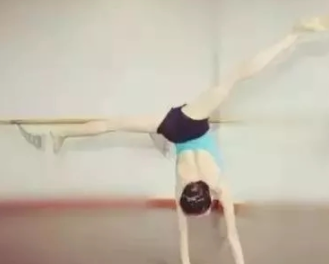 ���ַ���ϰ���� ����ѵ������