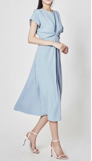 四十岁的女人穿衣打扮 穿衣别太“花哨”了