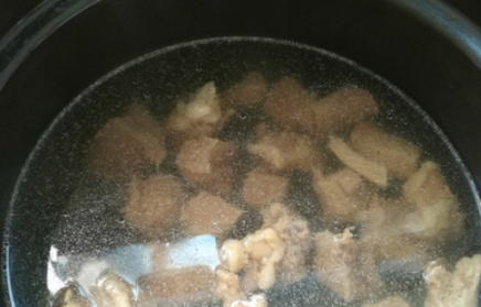 怎样炖牛肉又烂又好吃 炖牛肉的做法怎样又烂又软