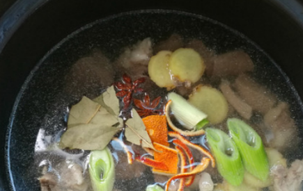 怎样炖牛肉又烂又好吃 炖牛肉的做法怎样又烂又软