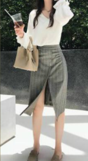 四十岁的女人穿衣打扮 穿衣别太“花哨”了