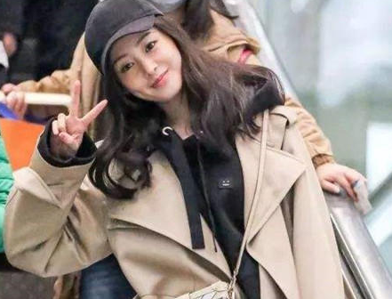 �μӻ���ʲô��ɫ���·� �мǲ�����������ķ�ͷ