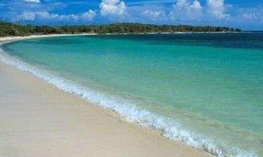 到海边一定会被眼前的美景所吸引 看大海的句子发朋友圈