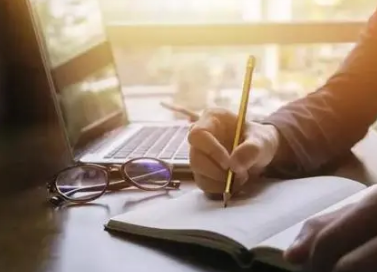 һ�仰�����ۺ�ְҵ����ôд ����ְҵ��ֵ�۷���